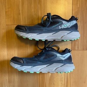 Women's HOKA Challenger ATA 3